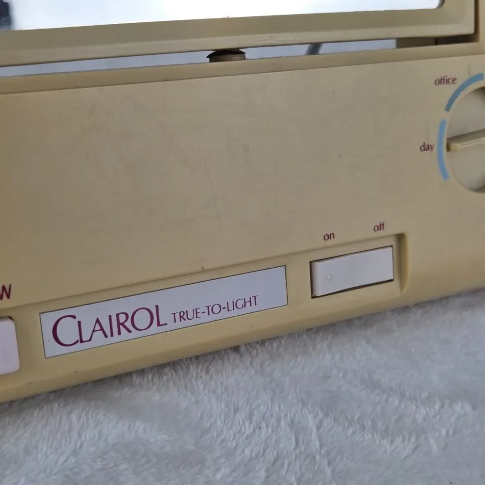 Vintage Clairol True-To-Light VII LM-7 Lighted Makeup Mirror 4 Settings Working!